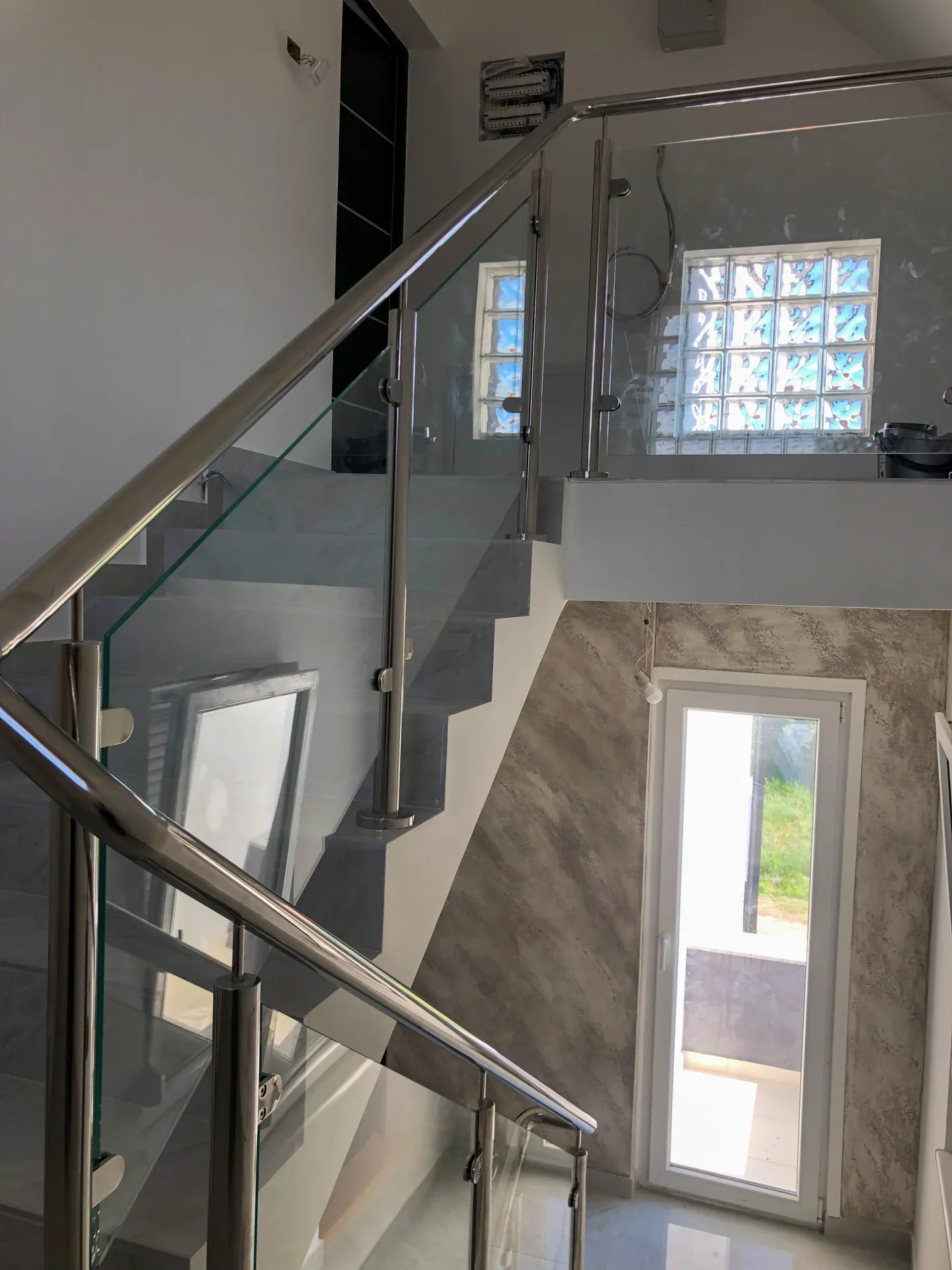 inox ograde sa staklom za stepenište