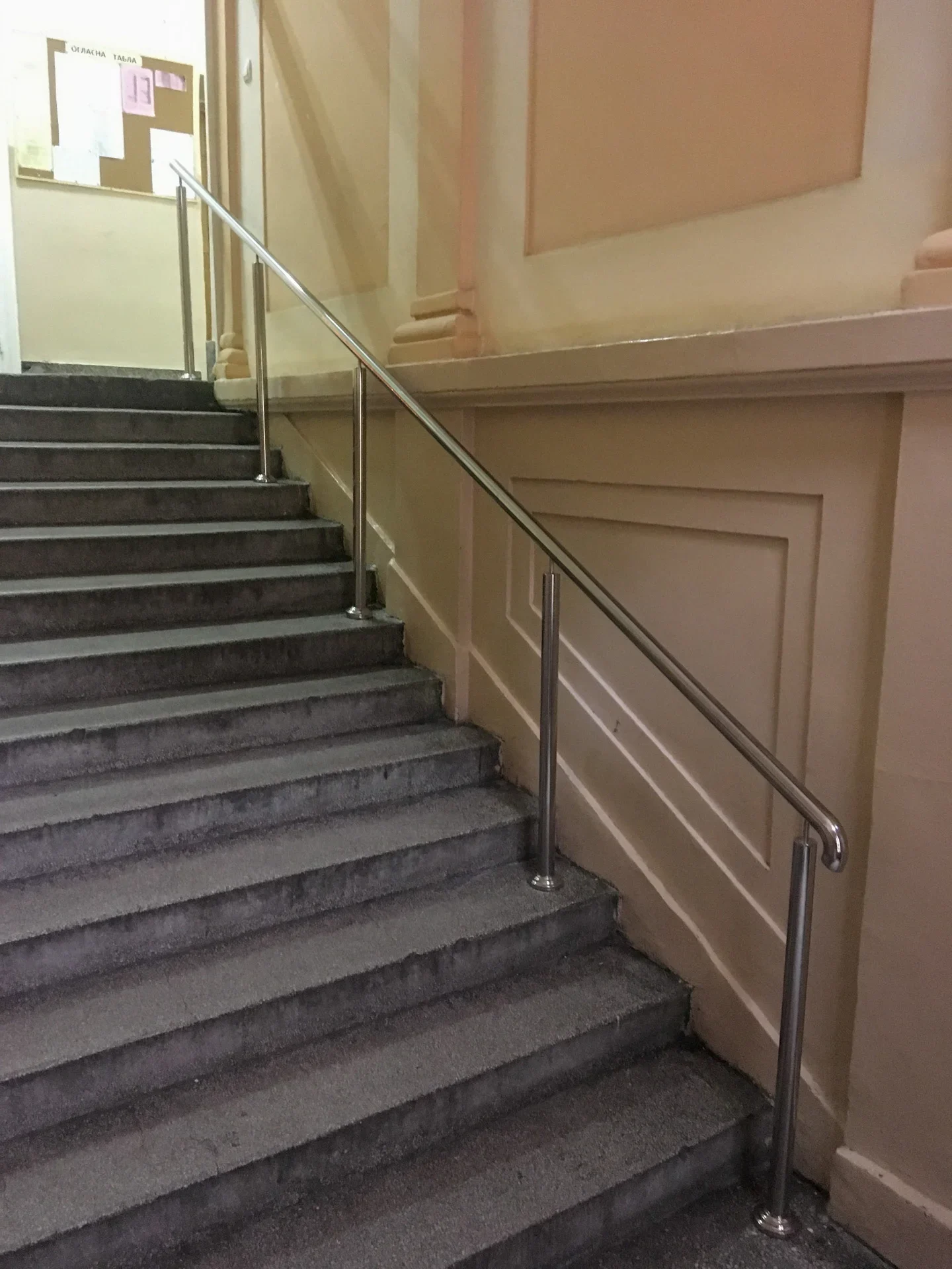 inox rukohvati sa inox stubovima